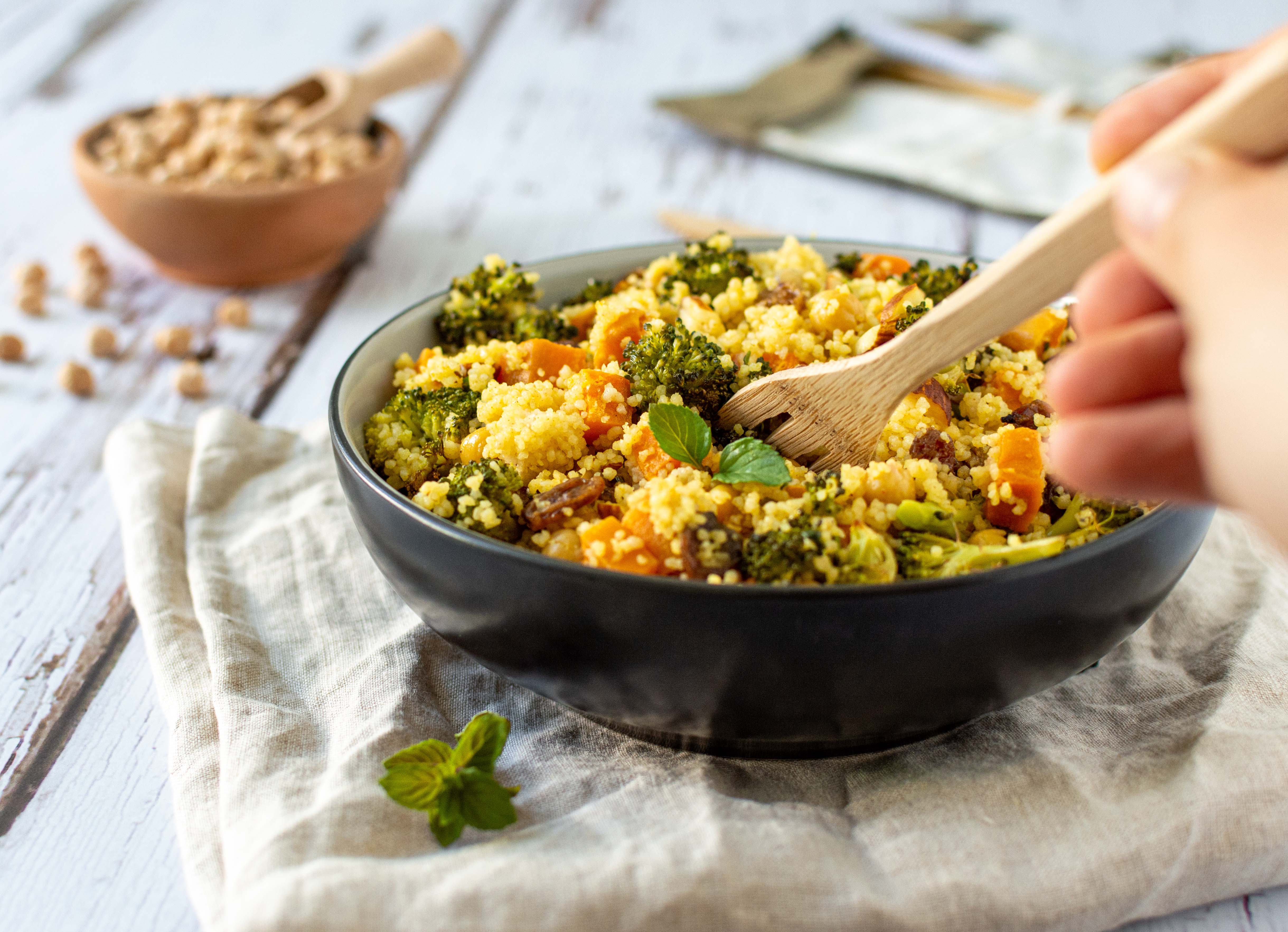 Couscous-Salat mit Brokkoli und Süßkartoffeln | Dinkel &amp; Beeren