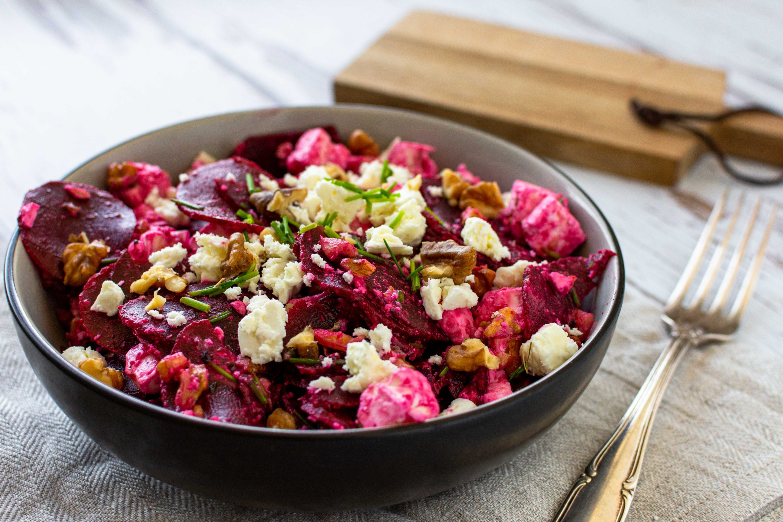 Rote Bete Salat mit Feta und Walnüssen