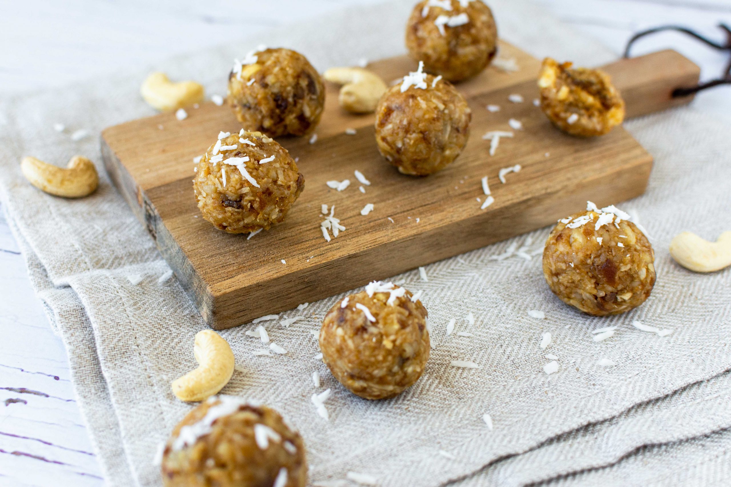 Aprikosen-Kokos-Energy-Balls
