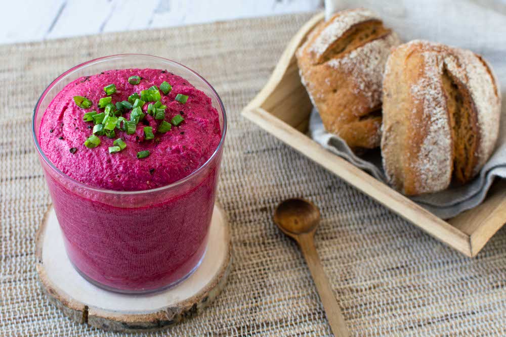 Rote Bete Salat mit Feta & Walnüssen | schnell und gesund Rote Bete Salat mit Feta & Walnüssen | schnell und gesund