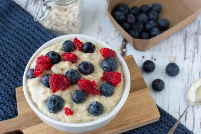 Joghurt Porridge gesundes Frühstück