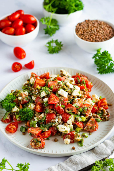 Gurken-Avocado-Salat mit Feta | schnell &amp; einfach