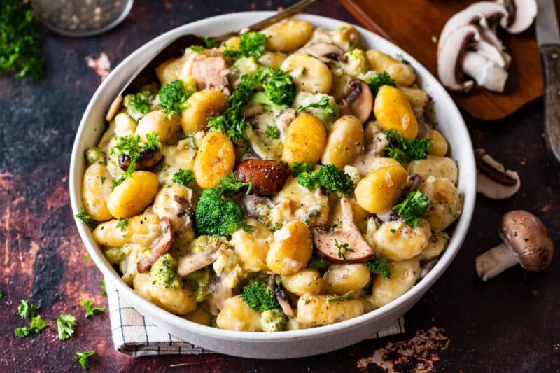 Gnocchi-Brokkoli-Pfanne mit Champignons