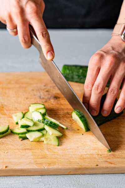 Gurken-Avocado-Salat mit Feta | schnell &amp; einfach