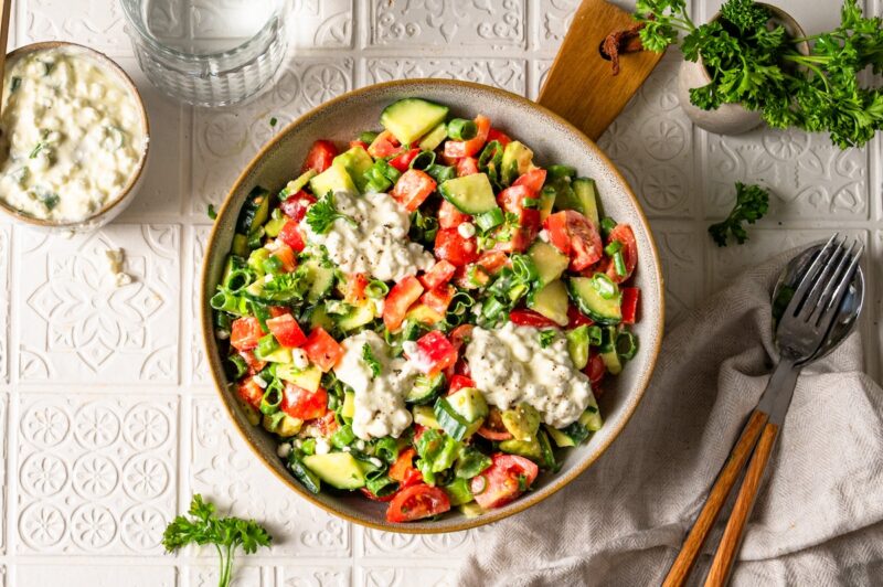 Salat mit Hüttenkäse - eiweißreich &amp; so lecker!