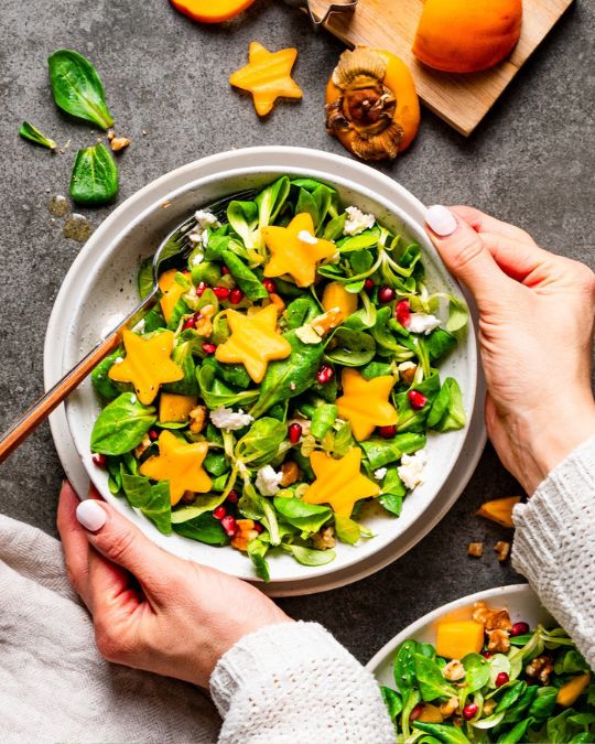 Wintersalat mit Kaki.