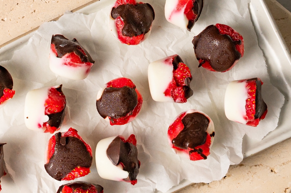 Skyr Erdbeer Eis Bites